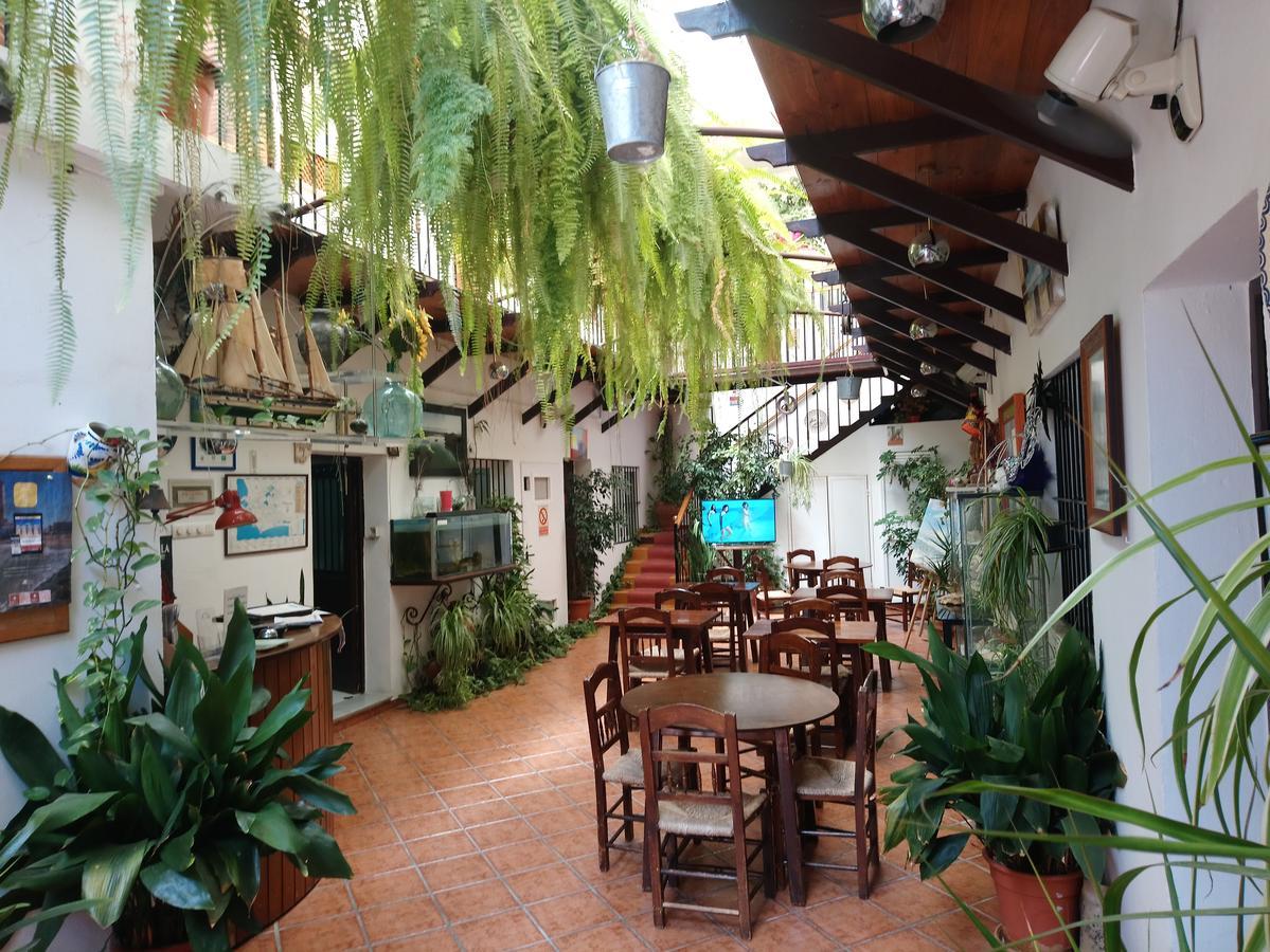 Hostal Cristina Чипиона Екстериор снимка