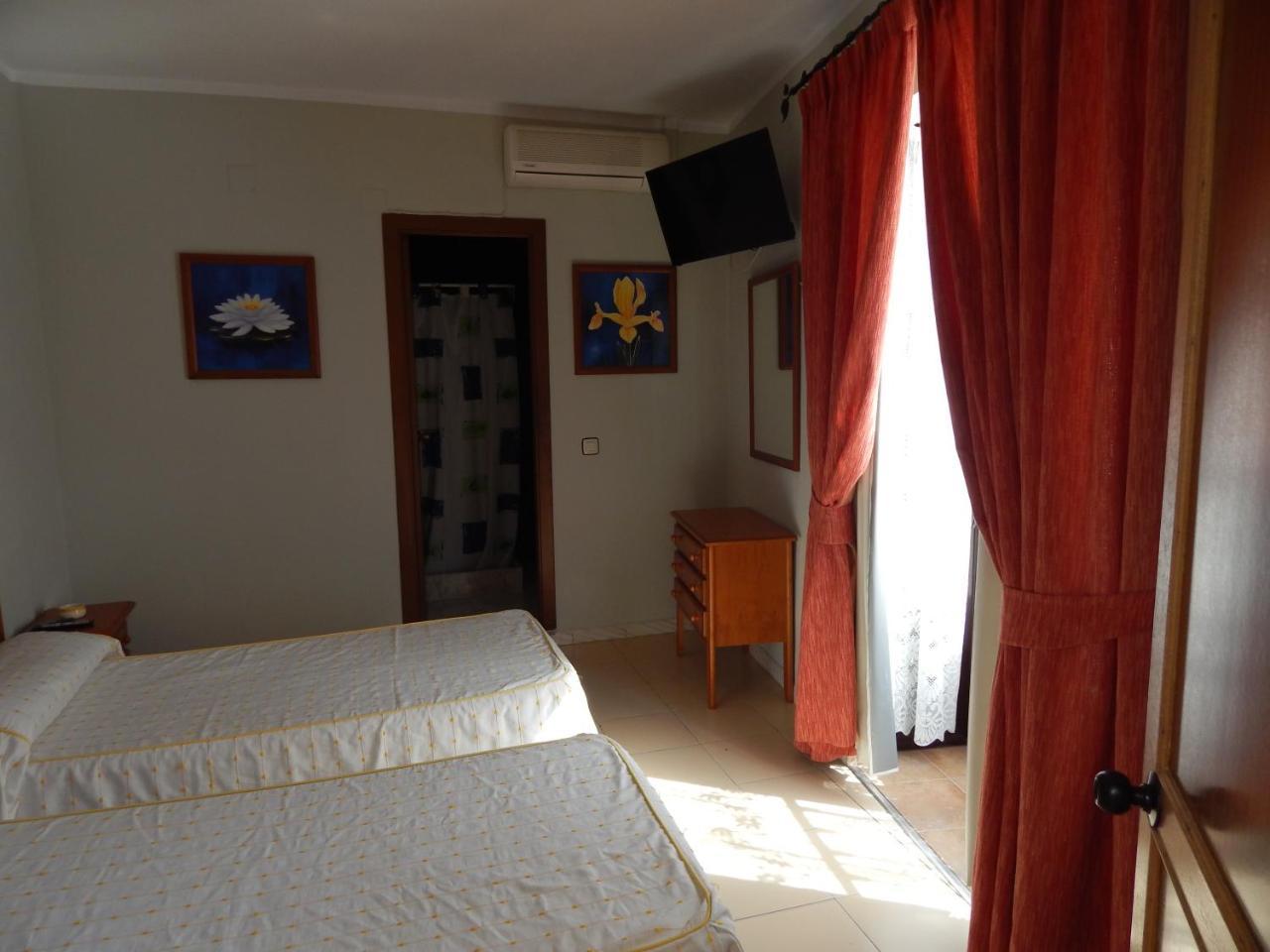 Hostal Cristina Чипиона Екстериор снимка