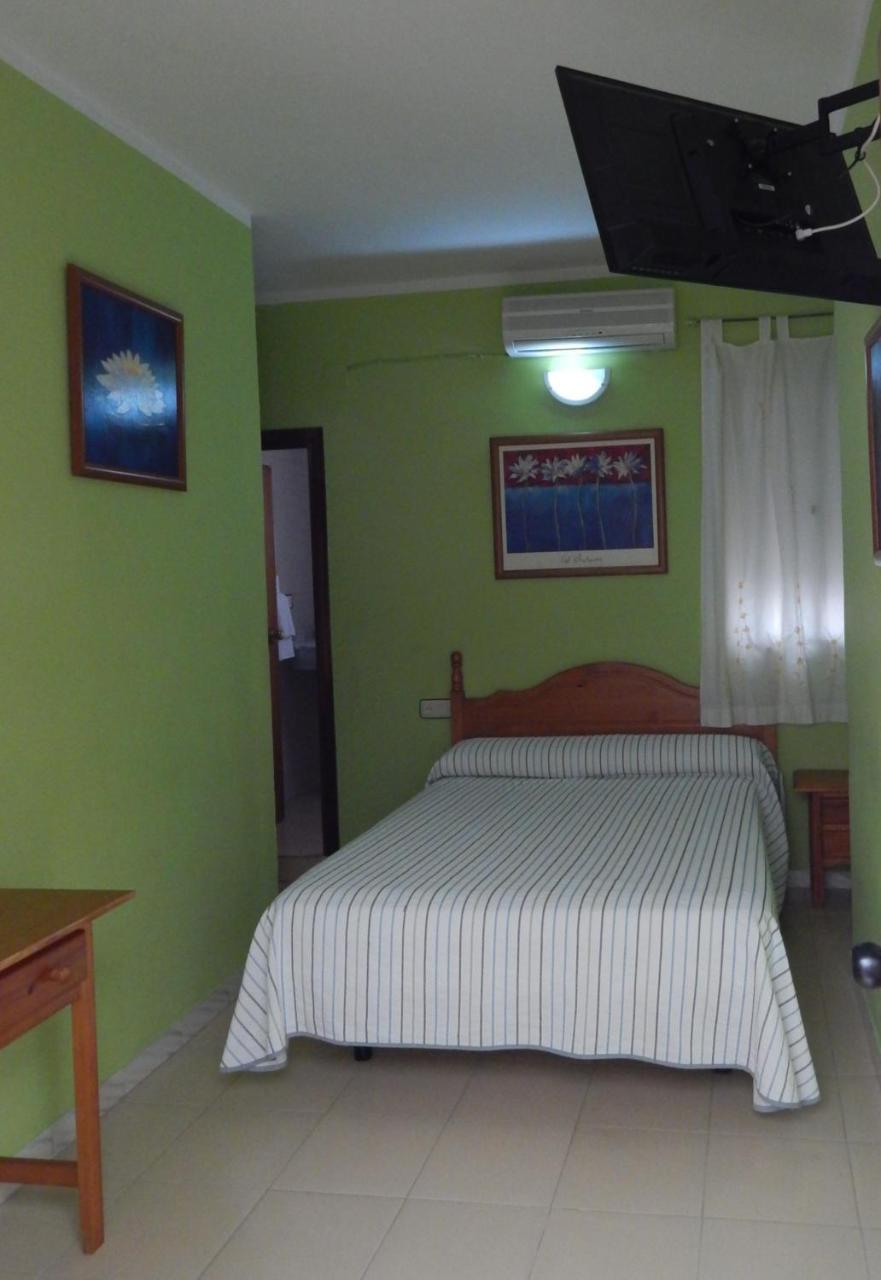 Hostal Cristina Чипиона Екстериор снимка